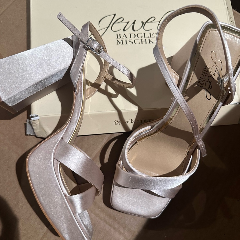 Badgley Mischka Jewel Chunky Platform with Straps